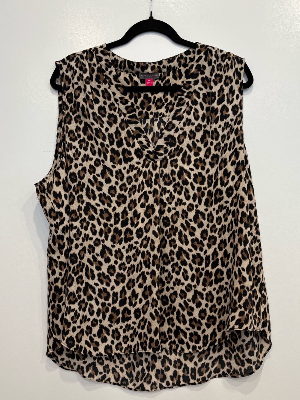 Vince Camuto V-Neck Animal Print Sleeveless Blouse - XXL